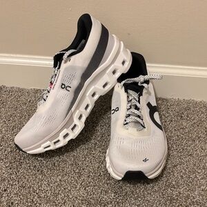 On Running Cloudmonster (Women’s size 9)